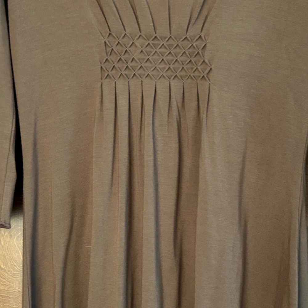 BCBGMaxAzria Brown Top, Compliment figure, Size M, Like New, worn 2 times - Picture 14 of 16